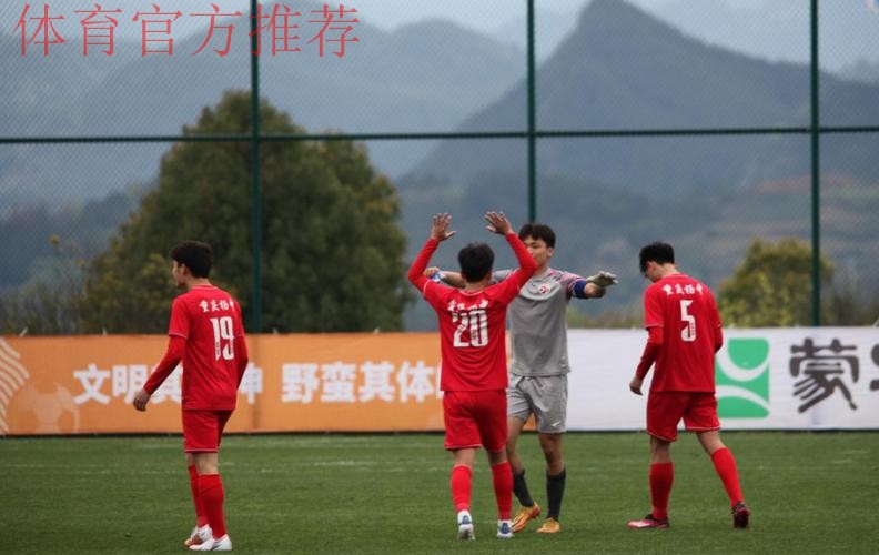 黑马!重庆杨家坪中学剑指全国赛 黑马!重庆杨家坪中学剑指全国赛